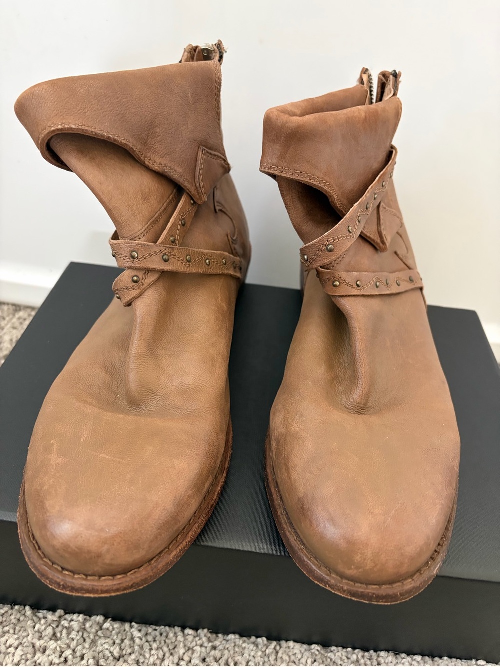 Free People Alamosa taupe leather ankle booties